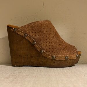 Sbicca wedge slides